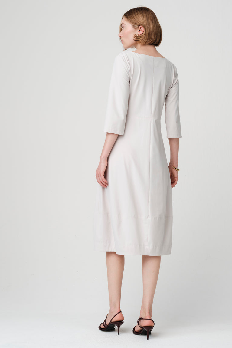 Asola structure tech jersay dress | Sand