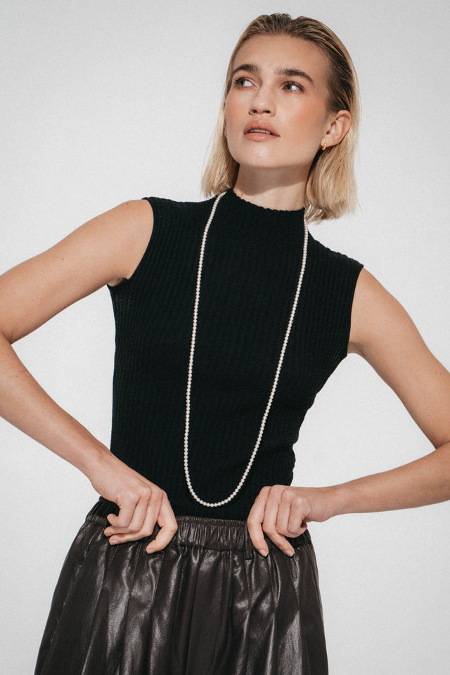Gaby structure high neck top | Black