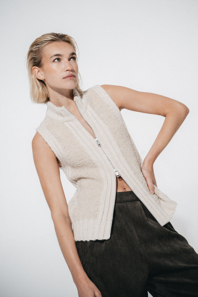 Teddy zipper Vest groove | Off White