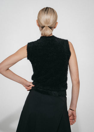 Soft knitted vest 2001 | Black