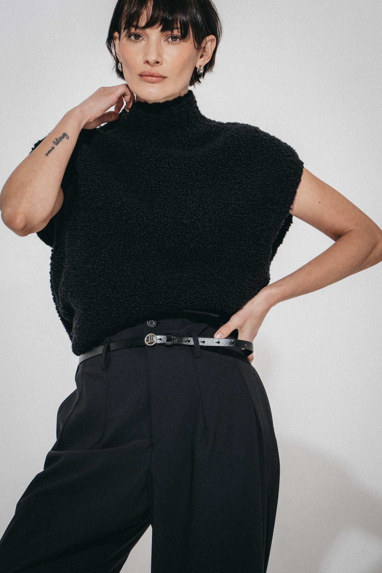 Coarse Boucle vest | Black
